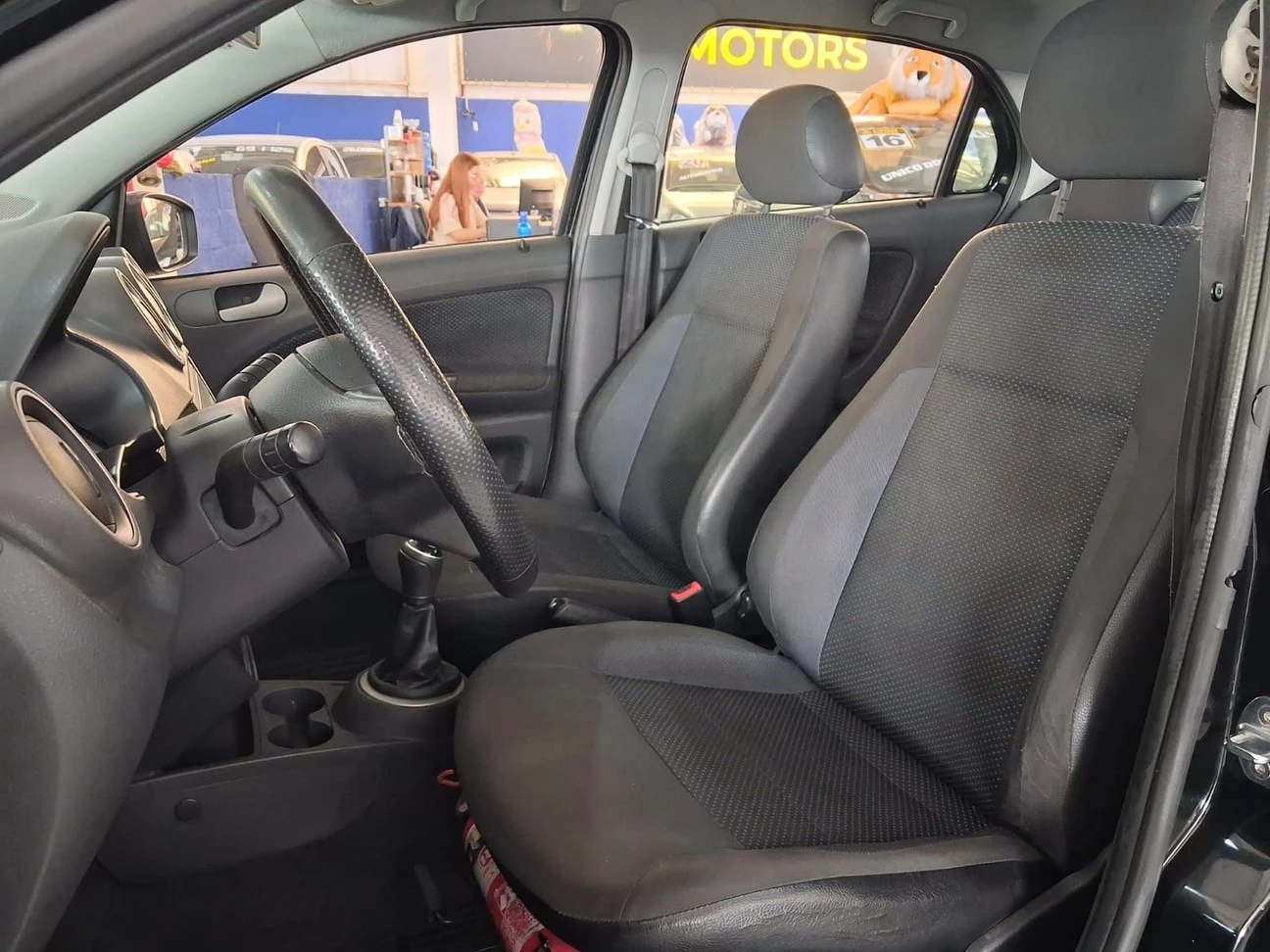 VOLKSWAGEN GOL