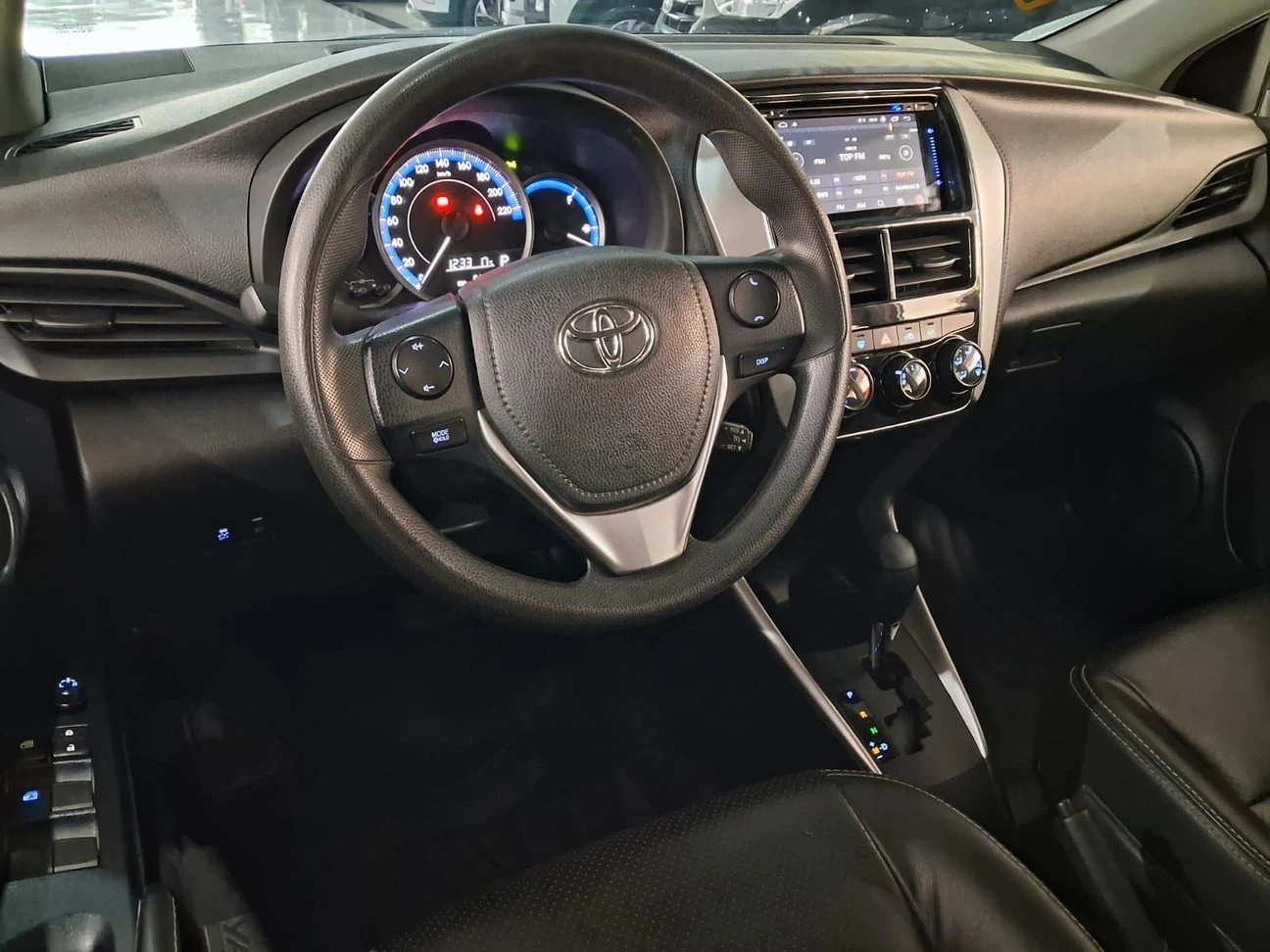 TOYOTA YARIS