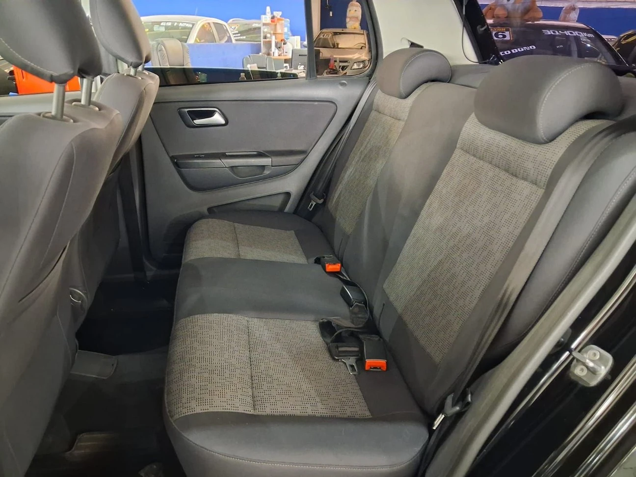 VOLKSWAGEN FOX