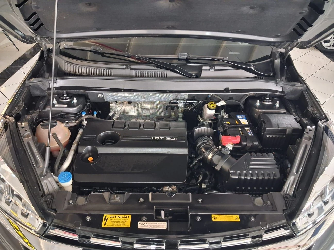 CHERY TIGGO 8