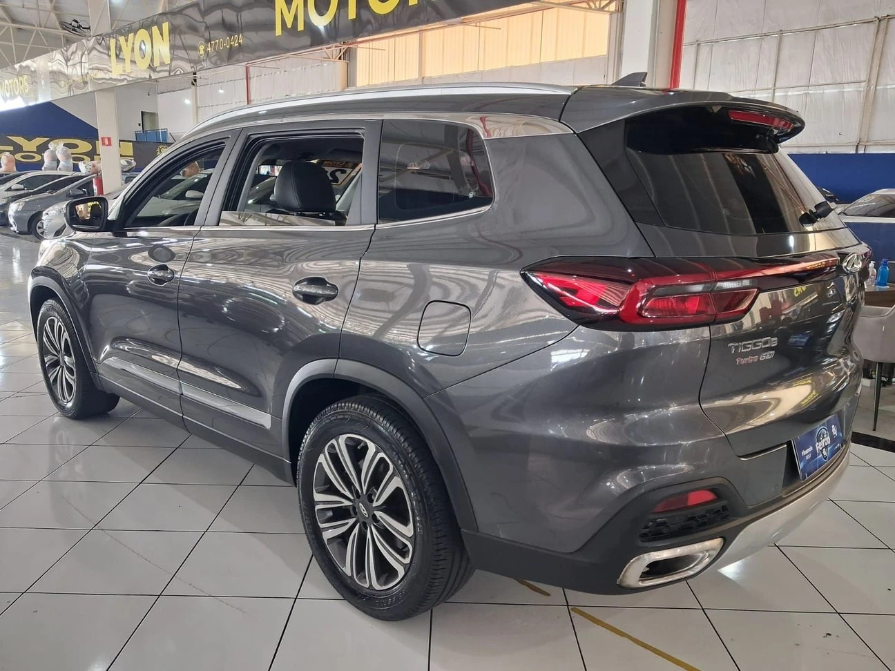 CHERY TIGGO 8