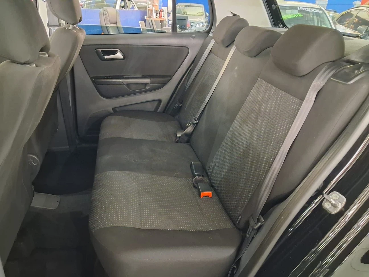 VOLKSWAGEN FOX