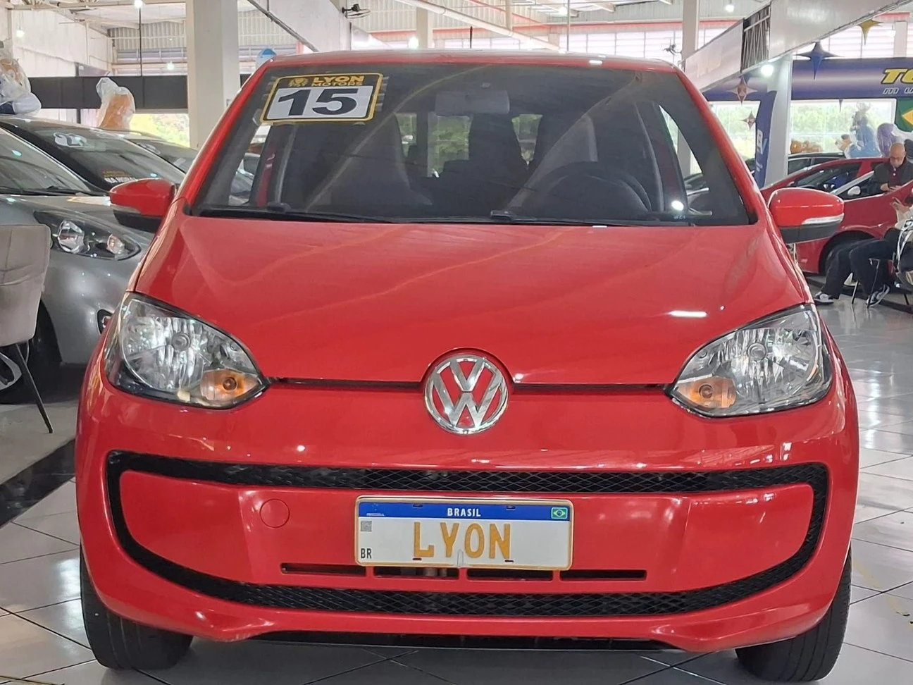 VOLKSWAGEN UP