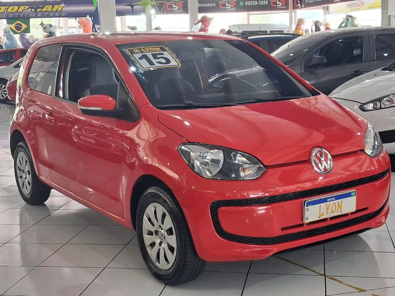 VOLKSWAGEN UP