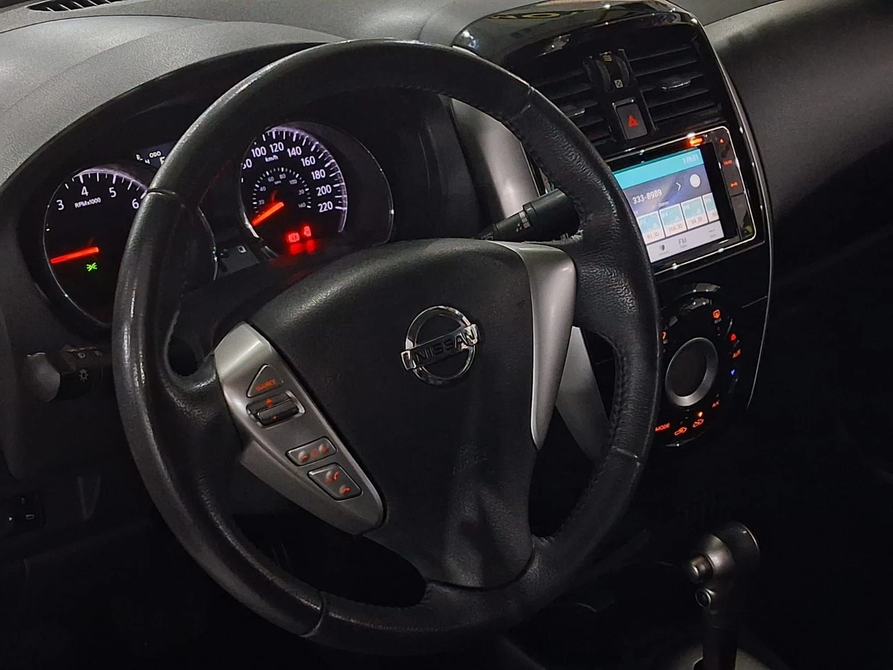 NISSAN VERSA