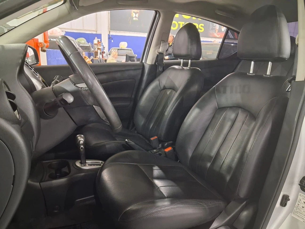 NISSAN VERSA