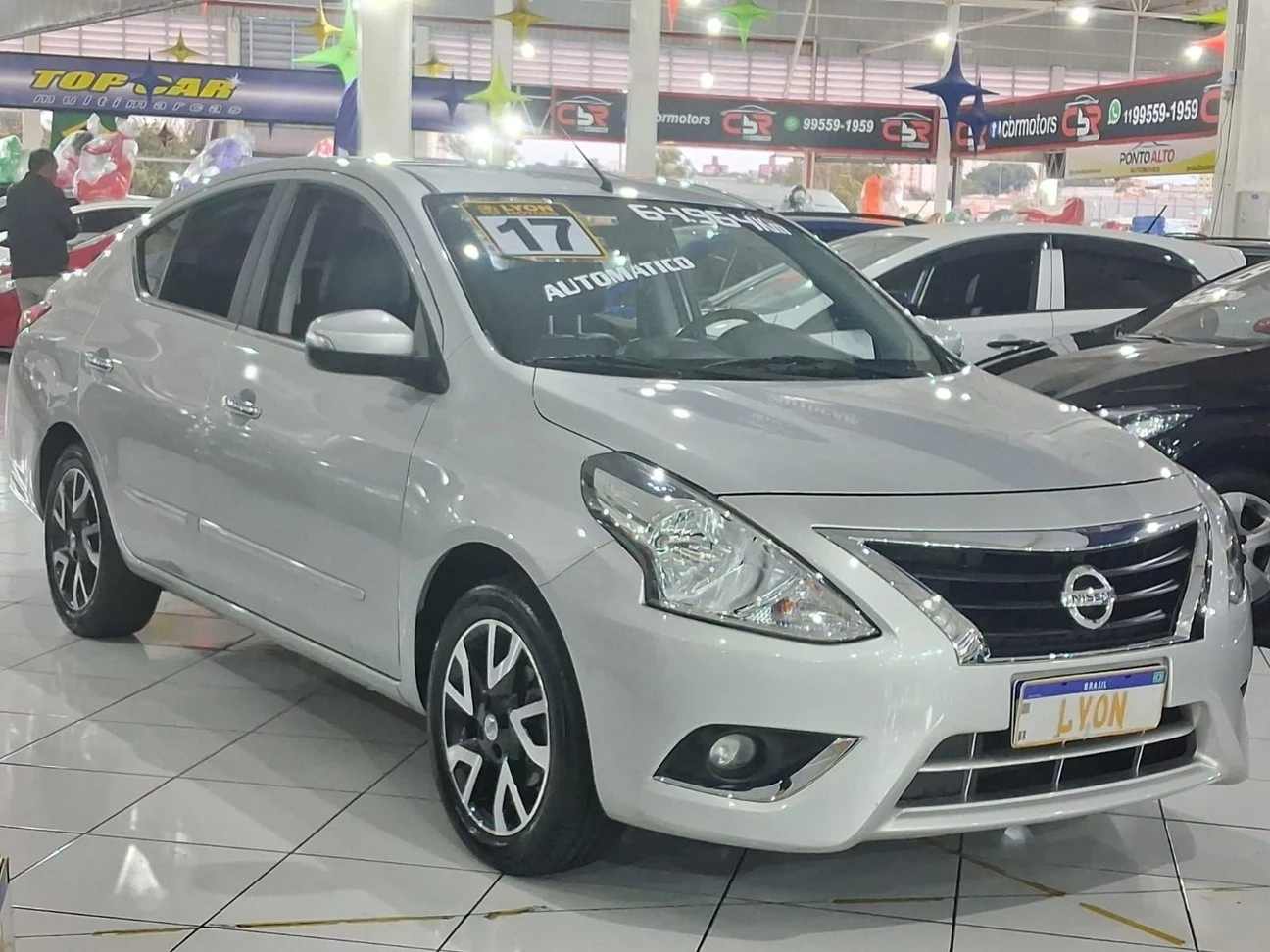 NISSAN VERSA