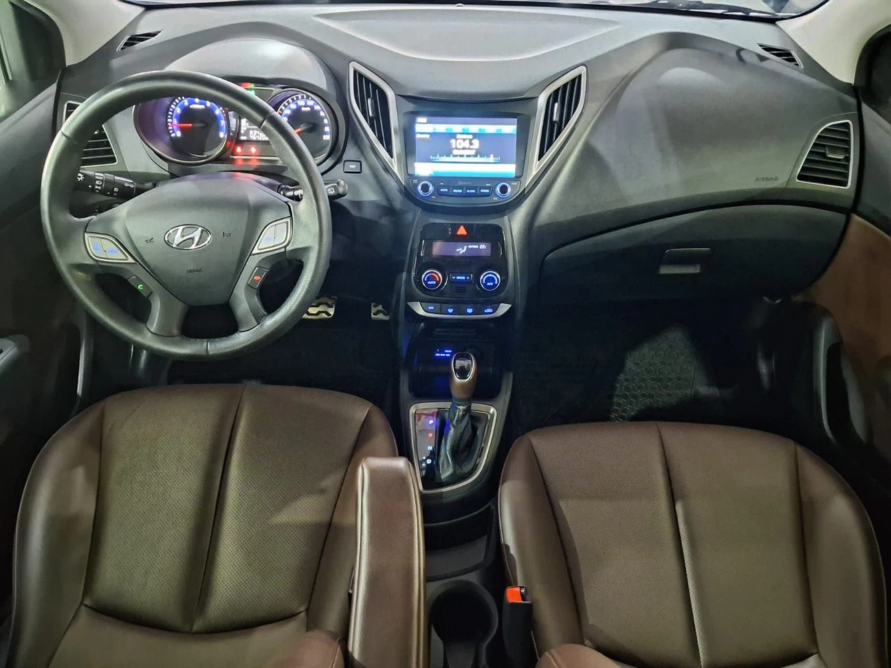 HYUNDAI HB20X