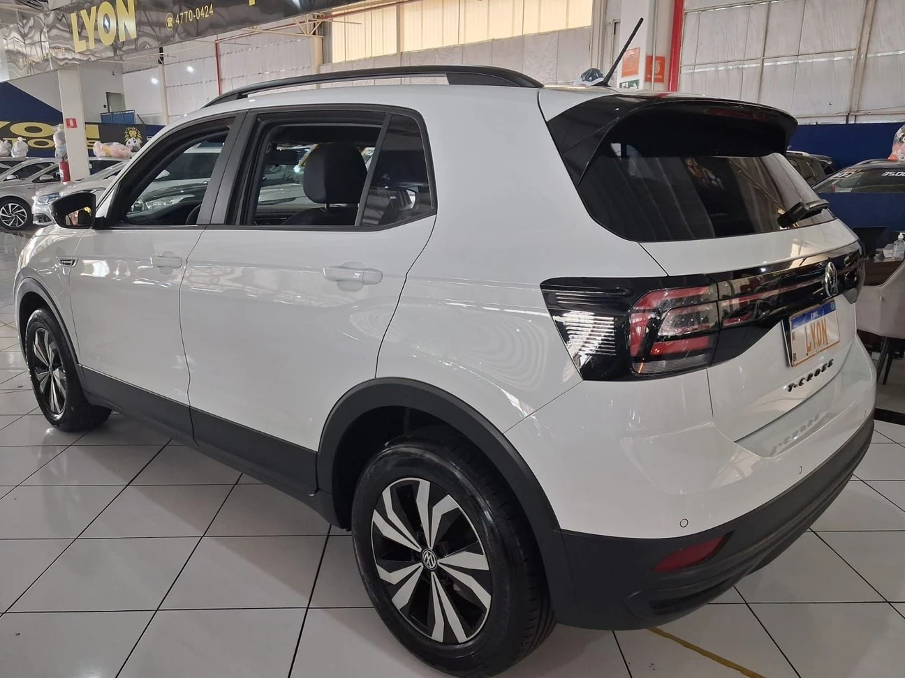 VOLKSWAGEN T-CROSS