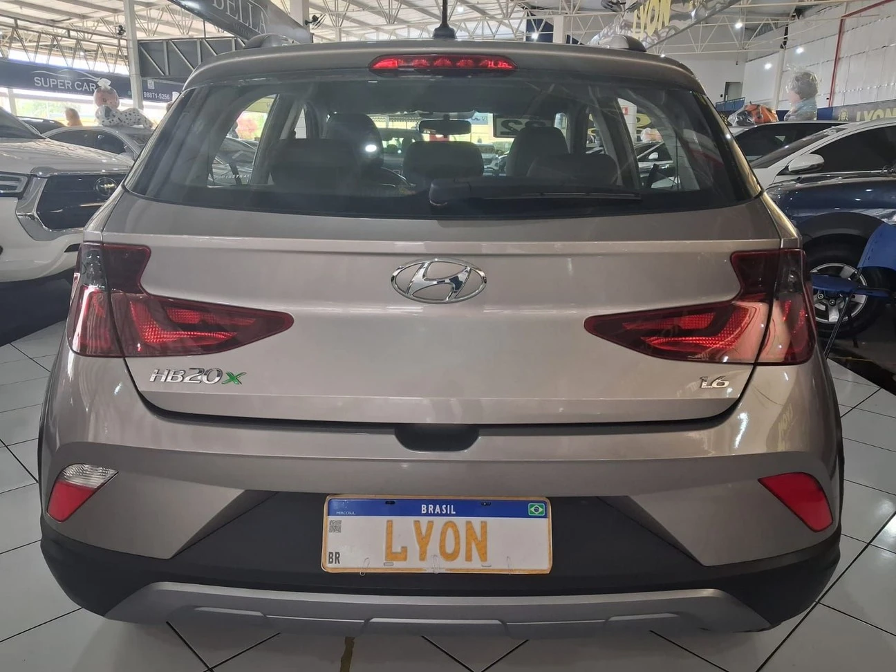 HYUNDAI HB20X