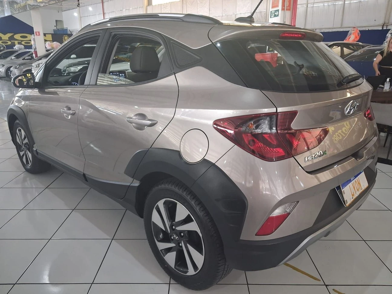 HYUNDAI HB20X
