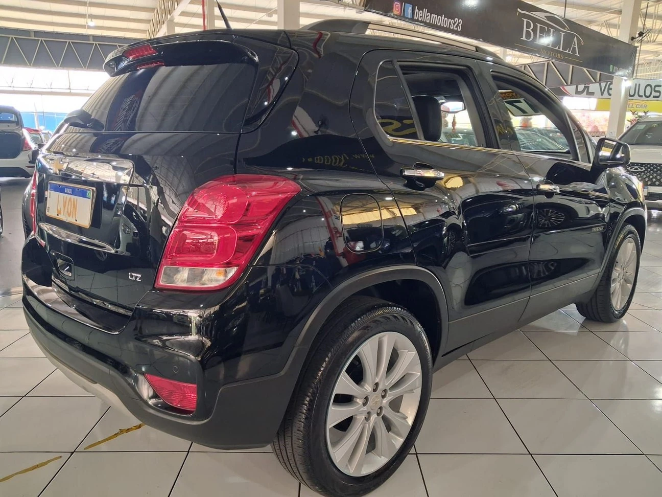 CHEVROLET TRACKER