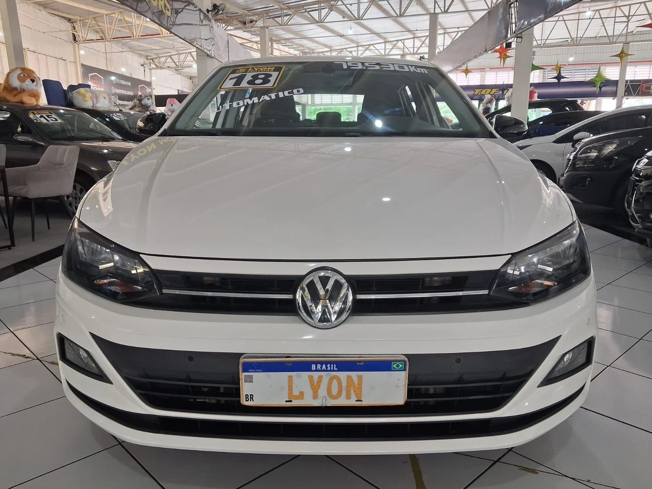 VOLKSWAGEN POLO
