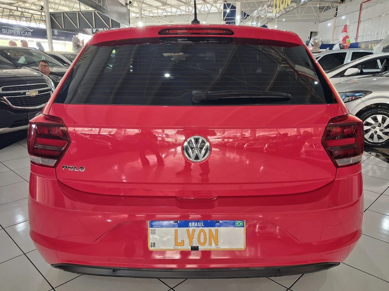VOLKSWAGEN POLO