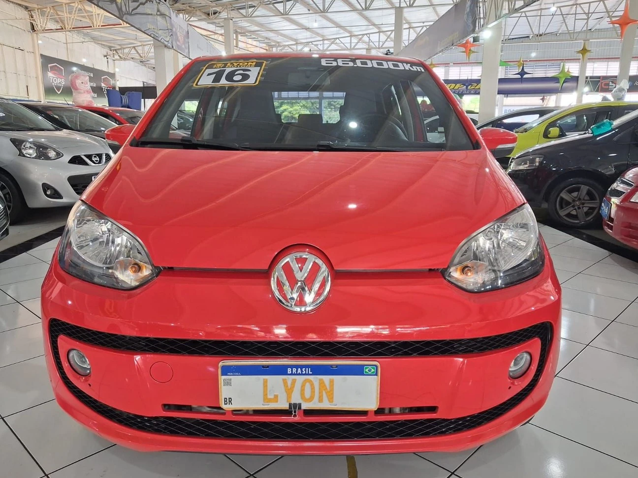 VOLKSWAGEN UP