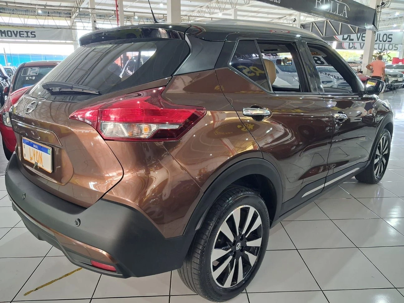 NISSAN KICKS