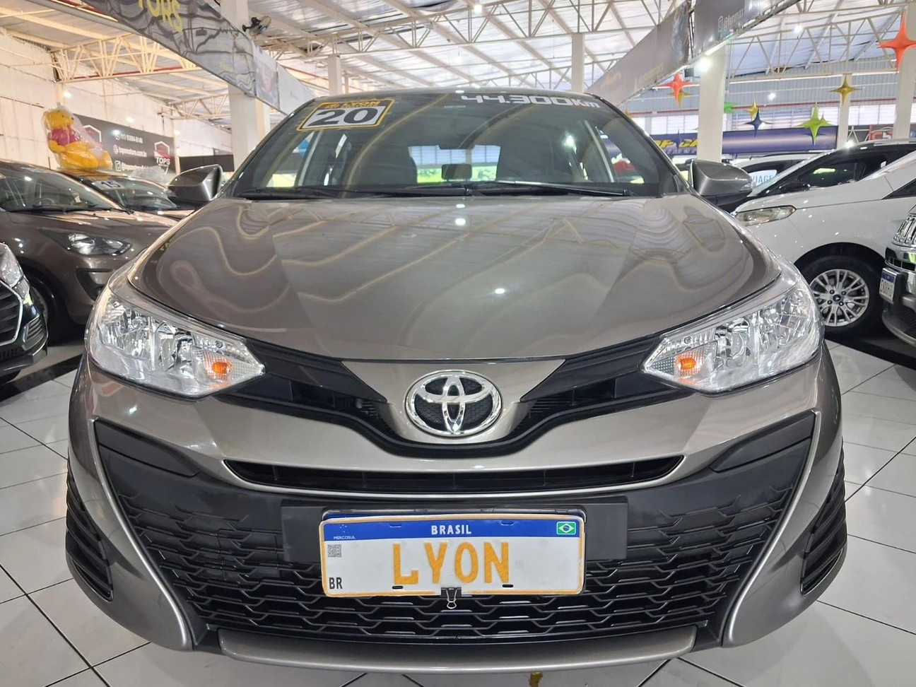 TOYOTA YARIS