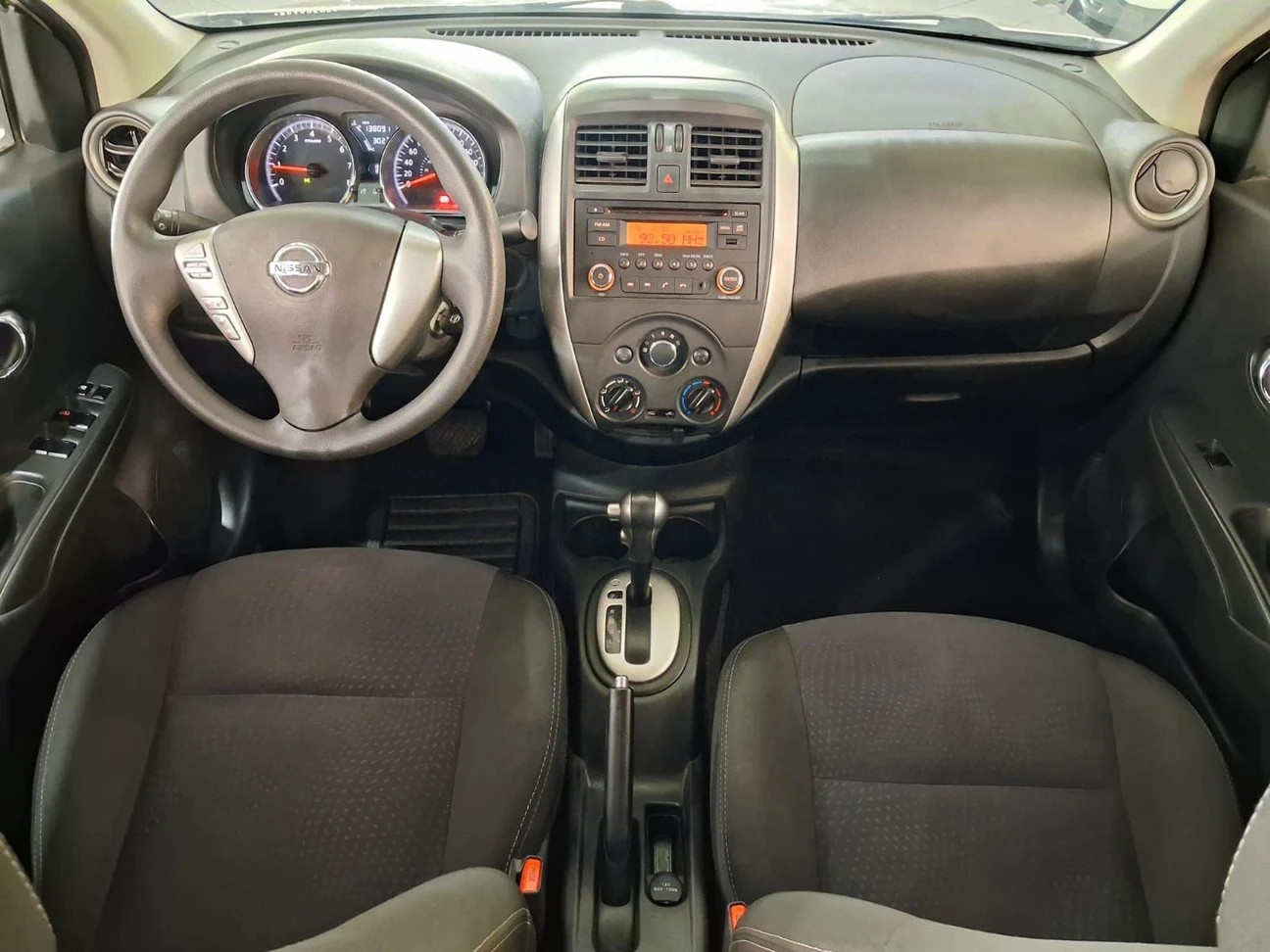 NISSAN VERSA
