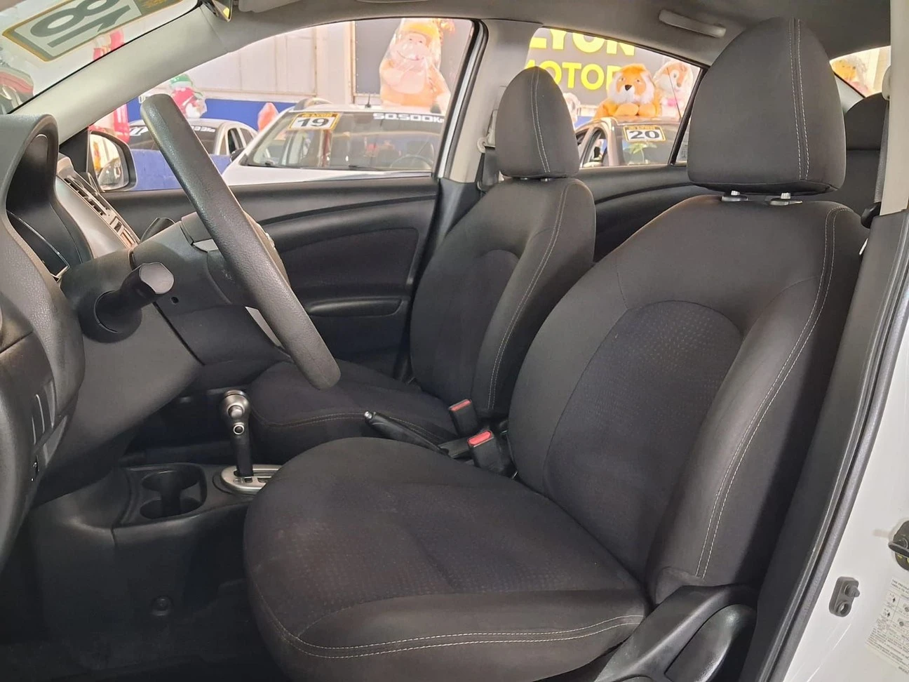NISSAN VERSA