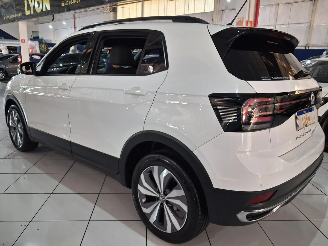 VOLKSWAGEN T-CROSS