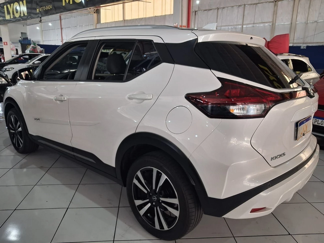 NISSAN KICKS