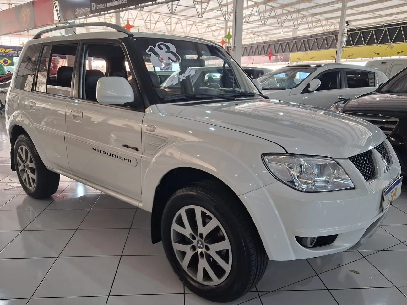 MITSUBISHI PAJERO TR4