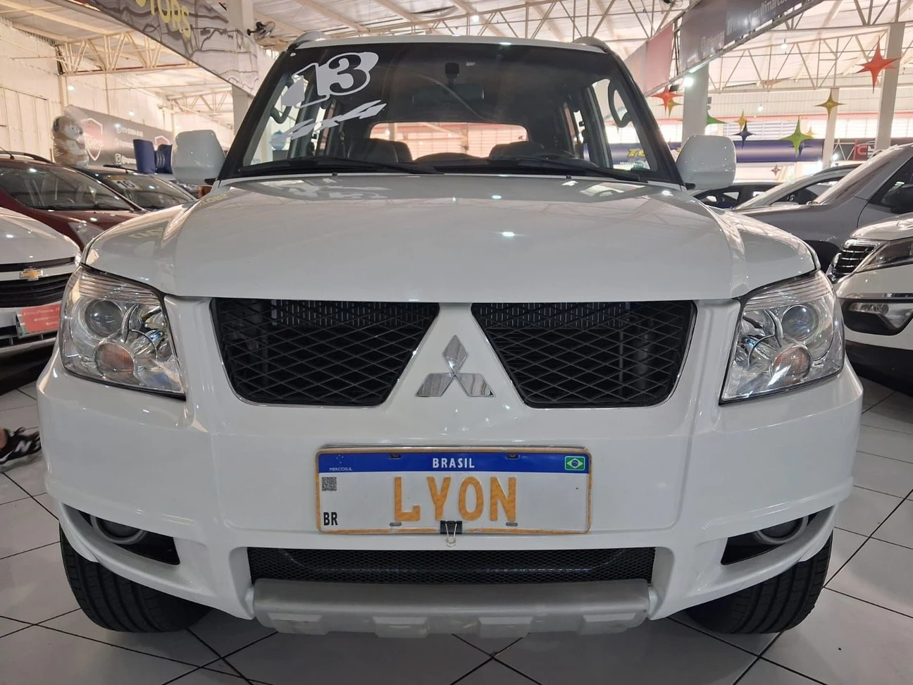 MITSUBISHI PAJERO TR4