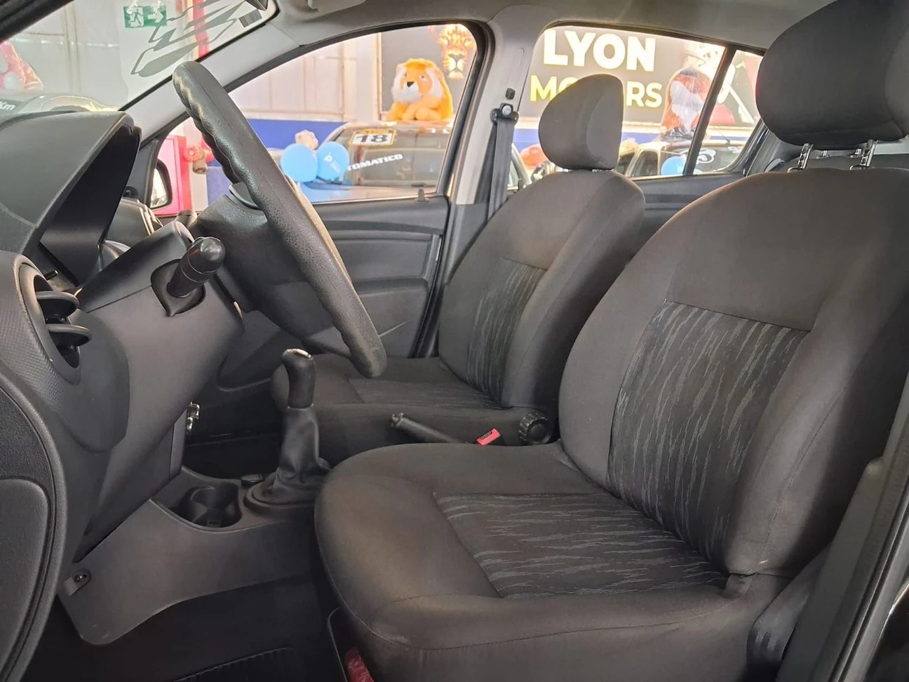RENAULT SANDERO