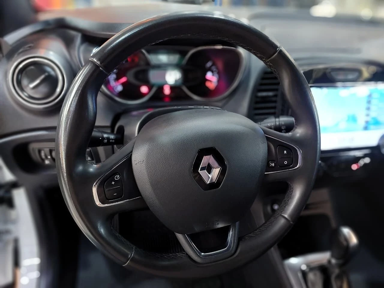RENAULT CAPTUR