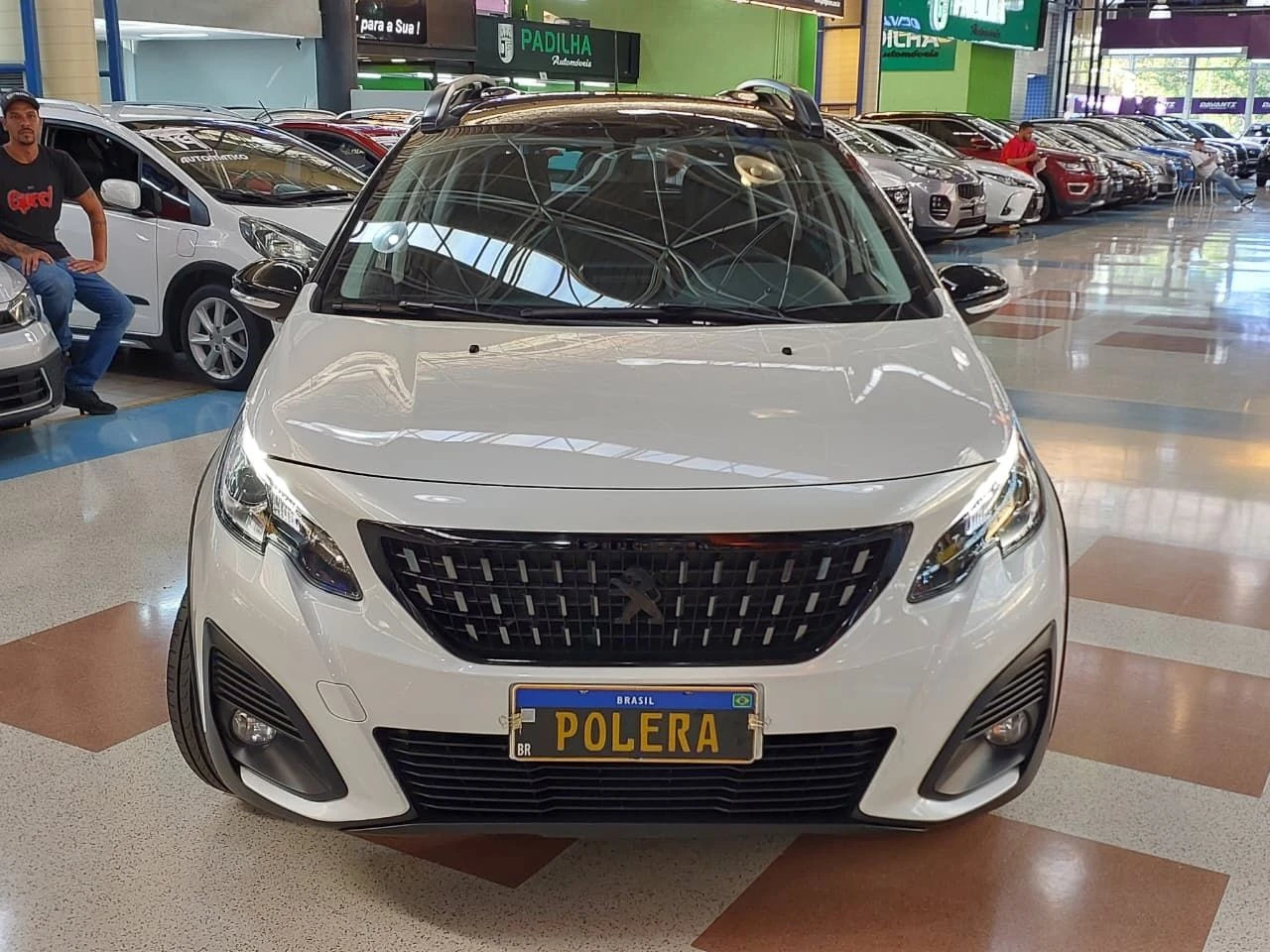 PEUGEOT 2008