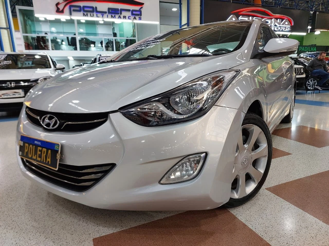 HYUNDAI ELANTRA