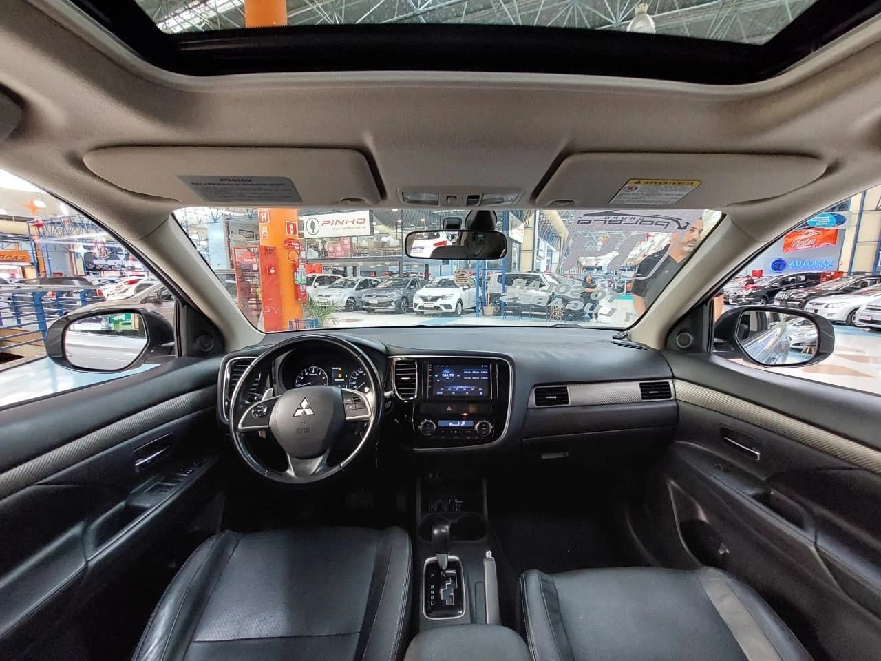 MITSUBISHI OUTLANDER