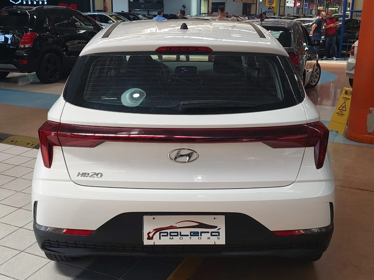 HYUNDAI HB20