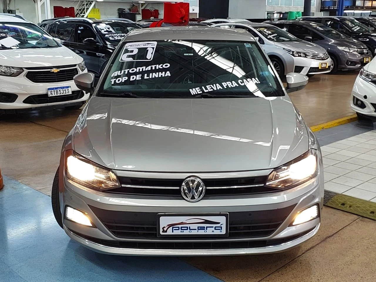 VOLKSWAGEN POLO
