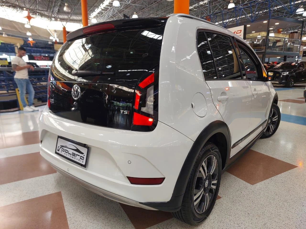 VOLKSWAGEN CROSS UP