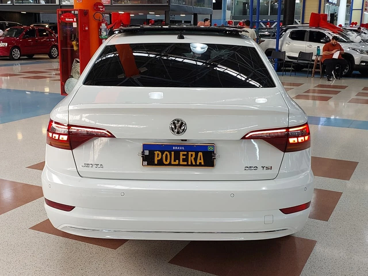 VOLKSWAGEN JETTA