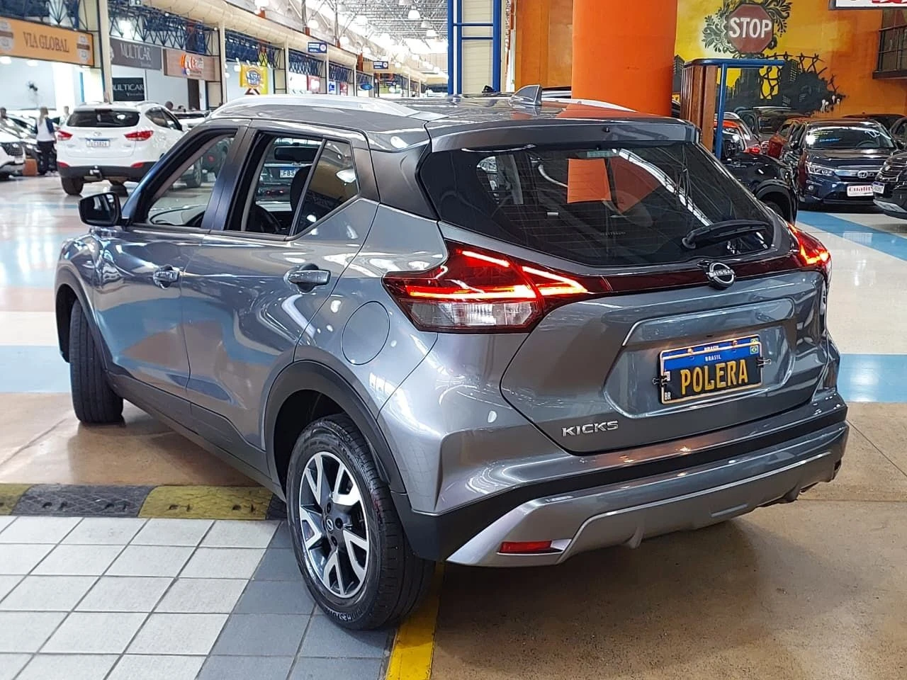 NISSAN KICKS