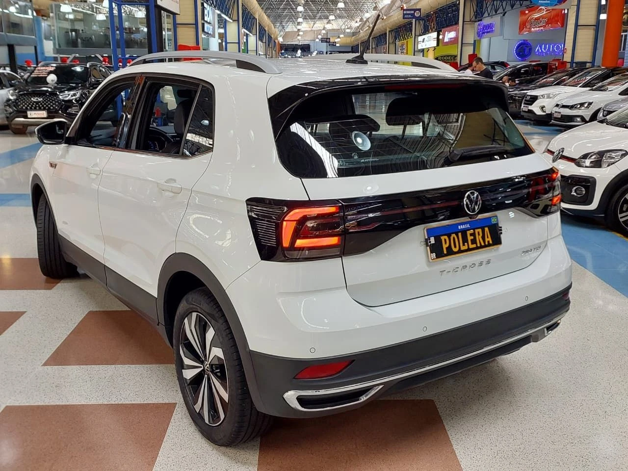 VOLKSWAGEN T-CROSS