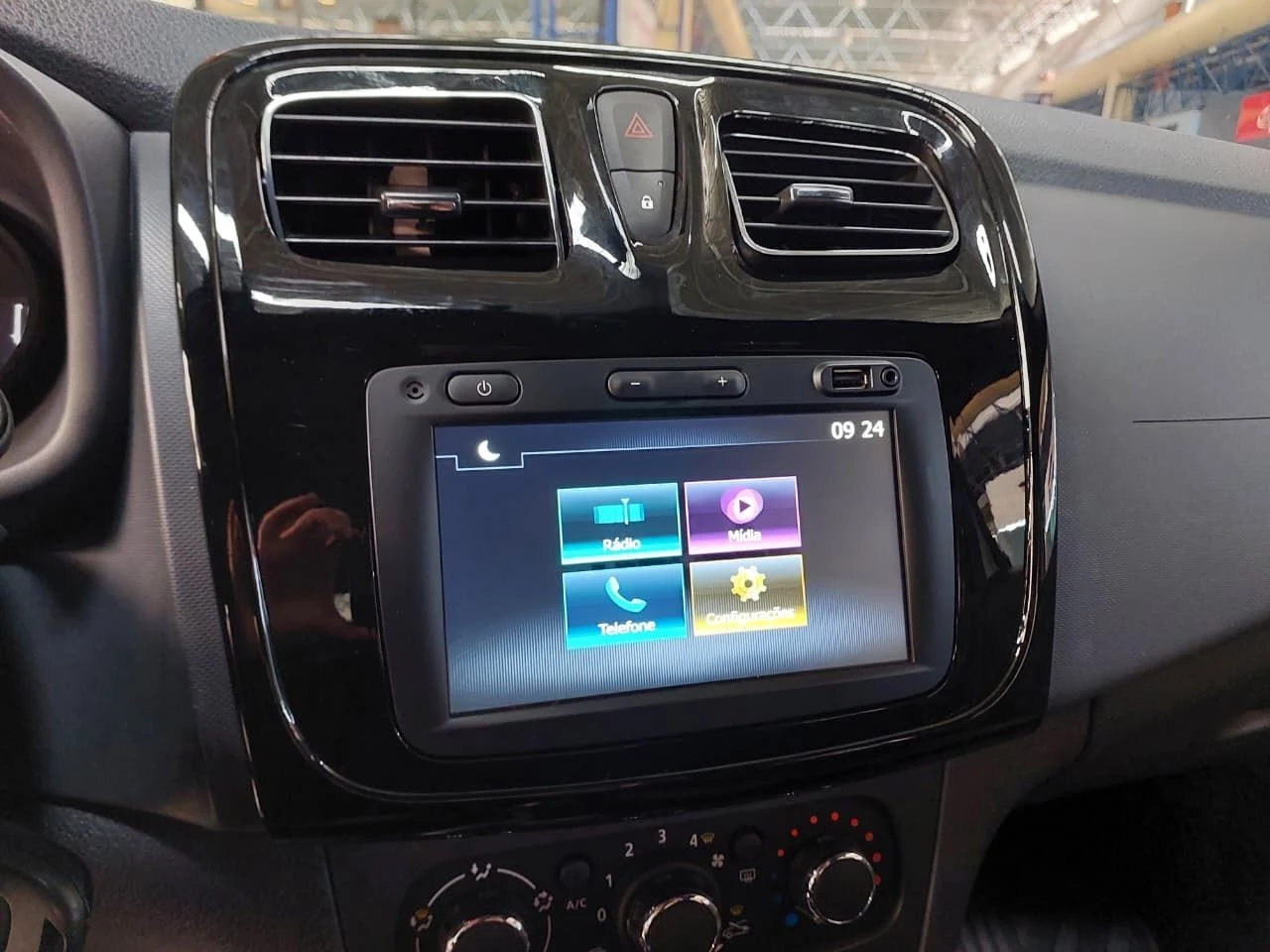 RENAULT LOGAN