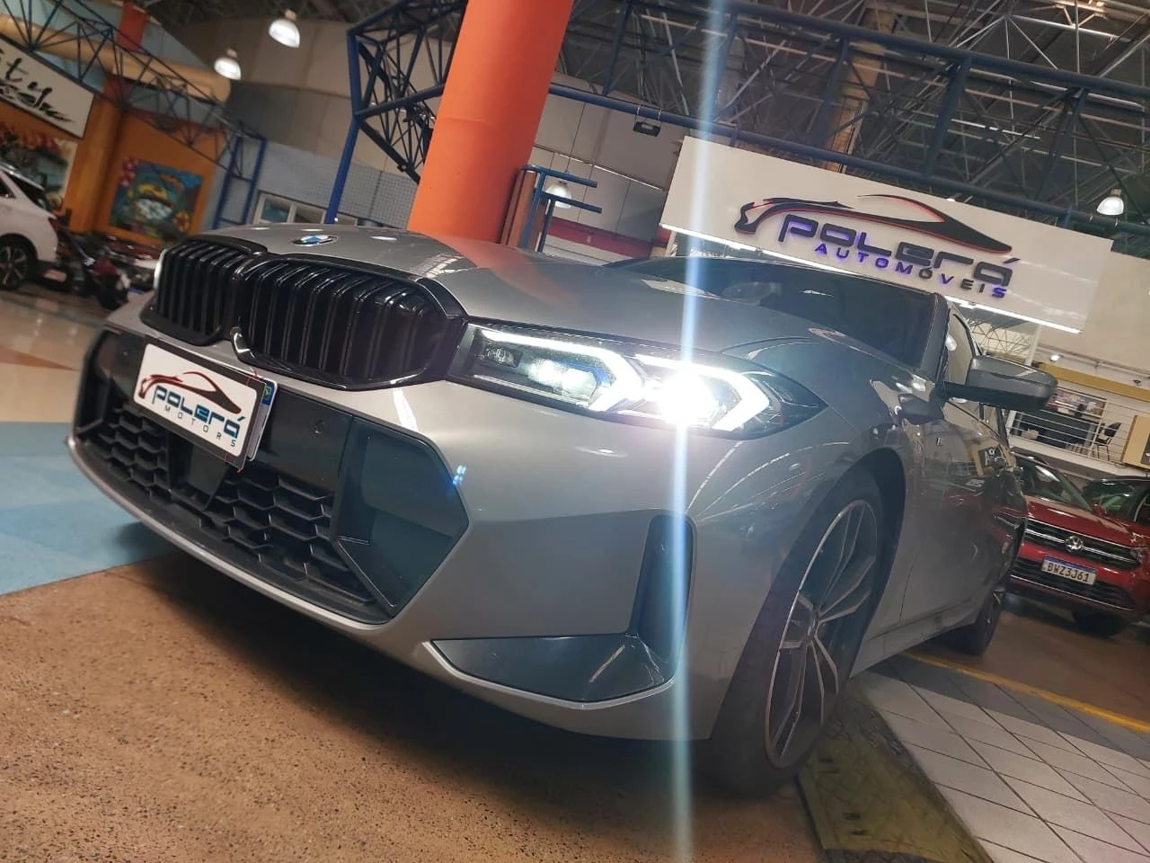 BMW 320i