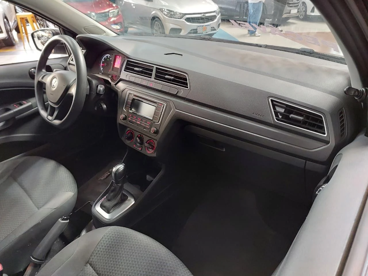 VOLKSWAGEN VOYAGE