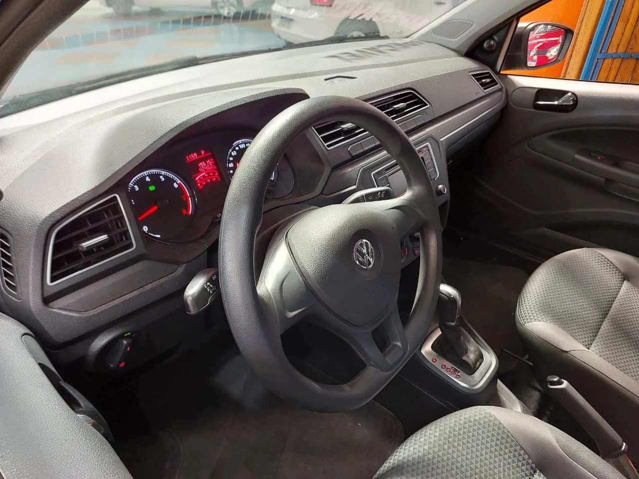 VOLKSWAGEN VOYAGE