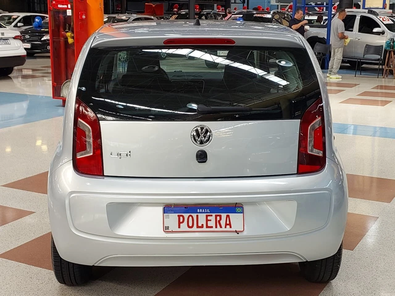 VOLKSWAGEN UP