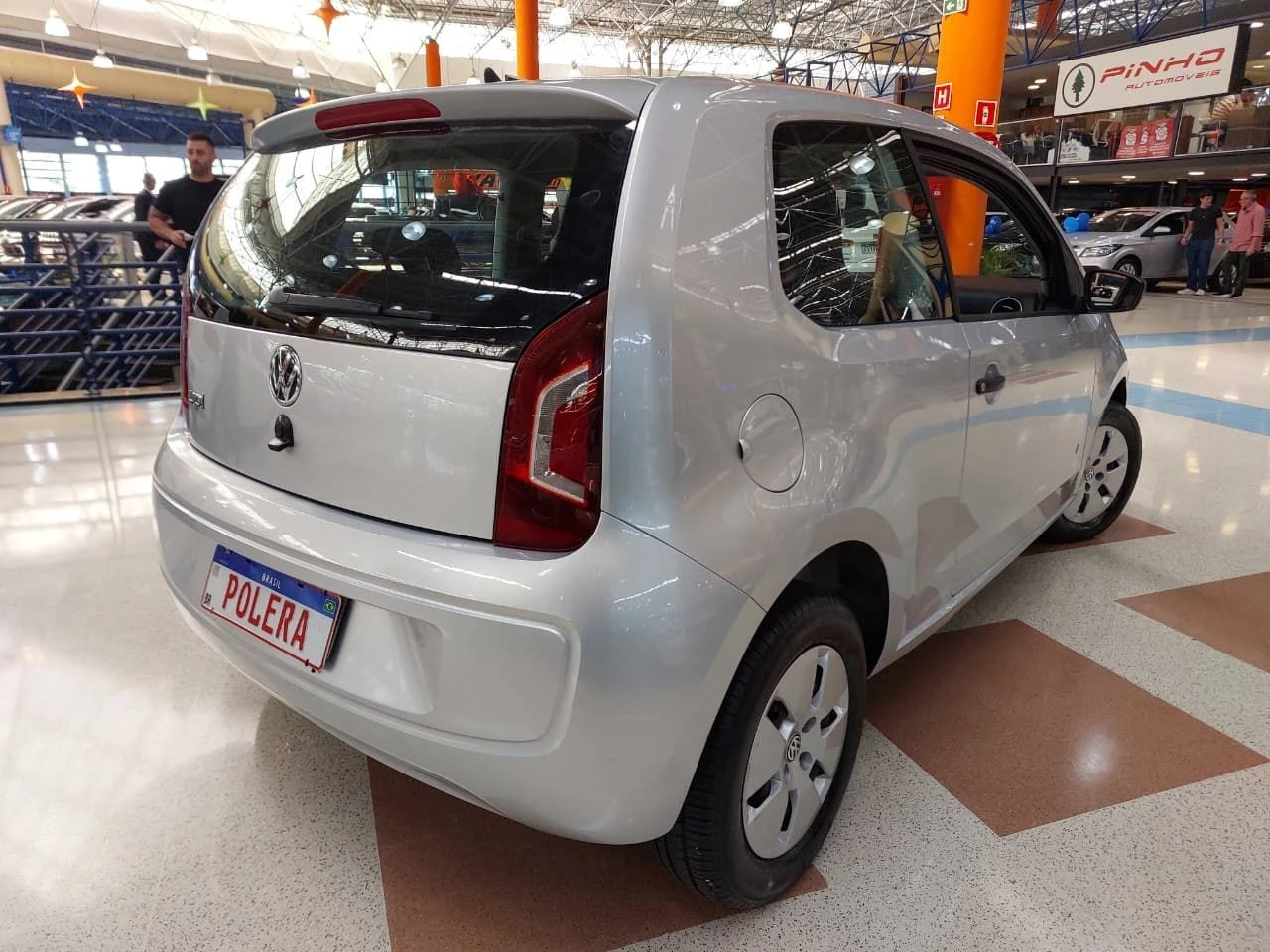VOLKSWAGEN UP