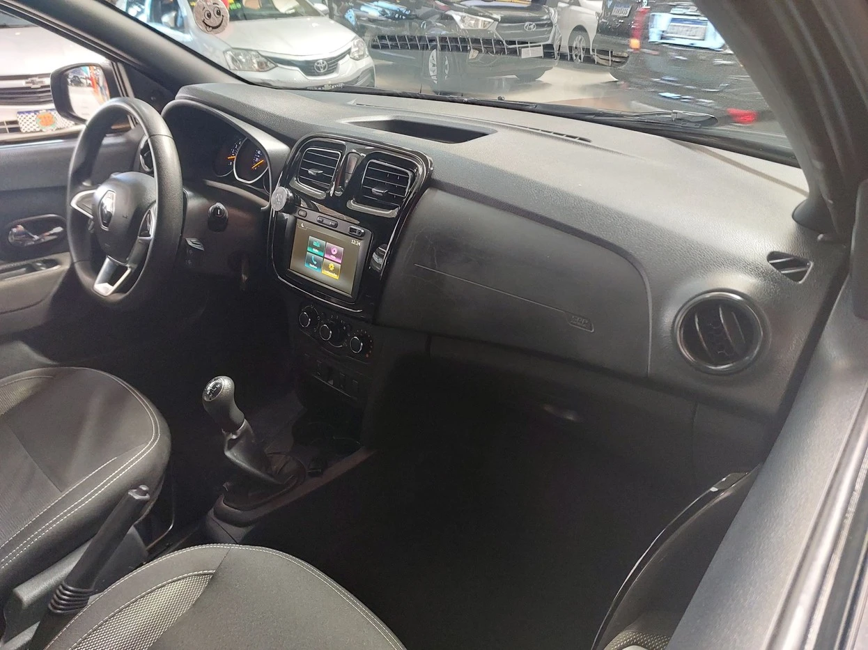 RENAULT SANDERO