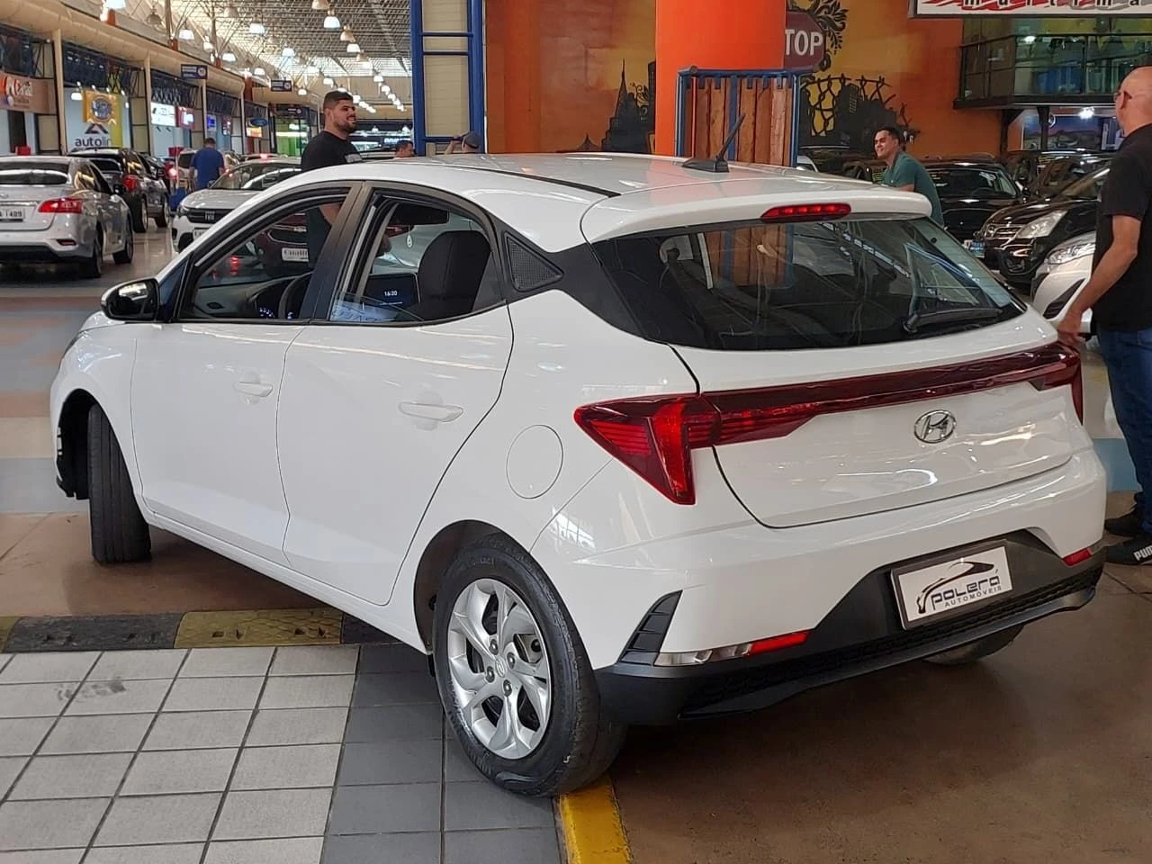 HYUNDAI HB20