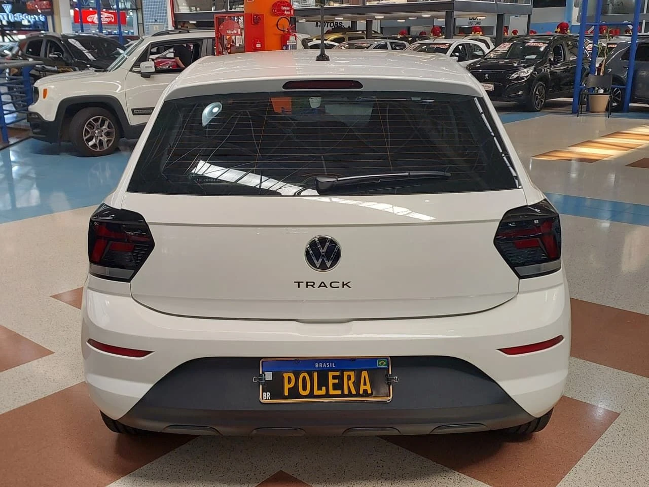 VOLKSWAGEN POLO