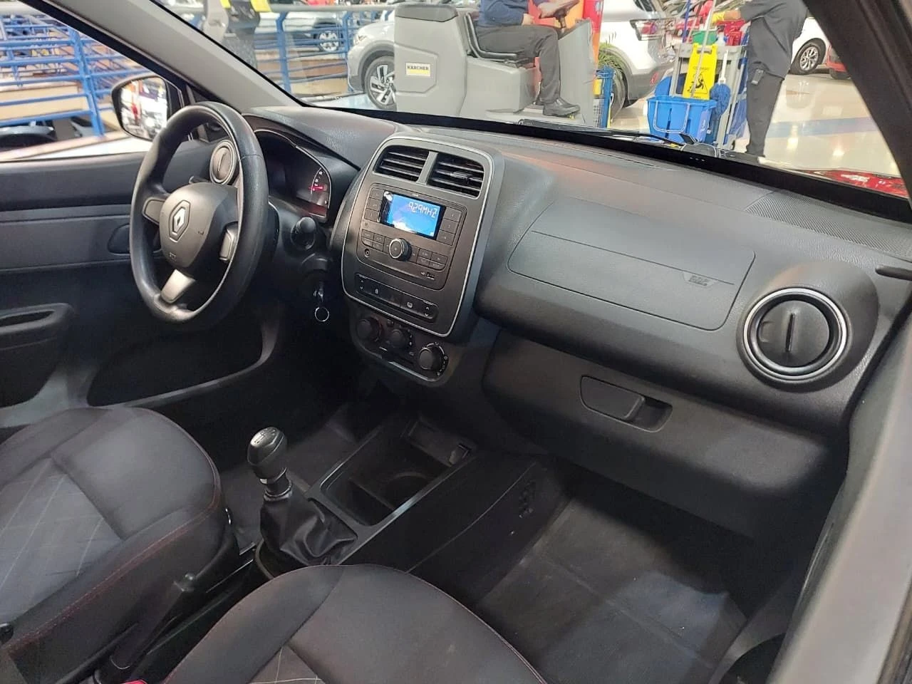 RENAULT KWID