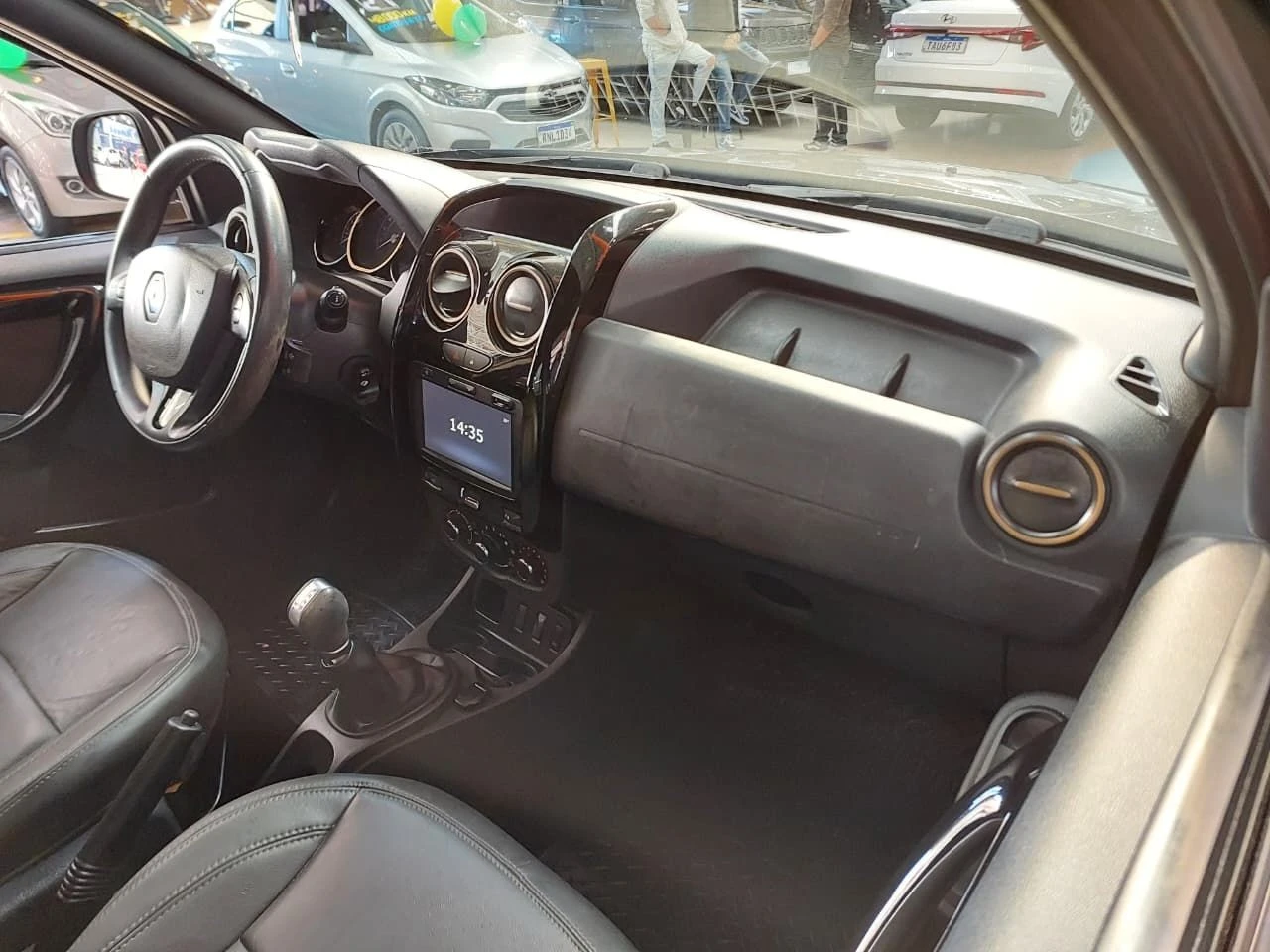 RENAULT DUSTER