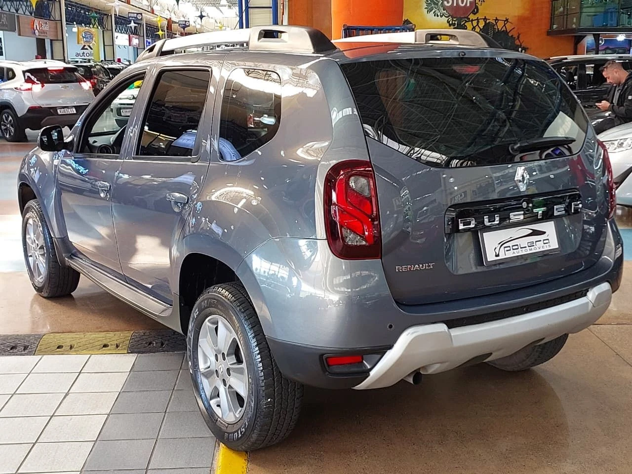 RENAULT DUSTER